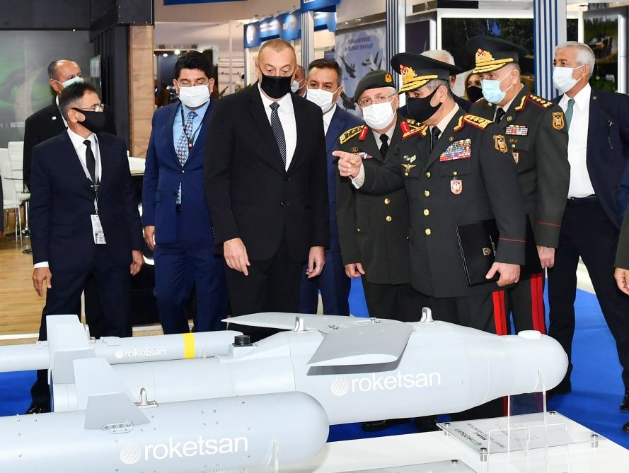Prezident İlham Əliyev 4-cü “ADEX” və 13-cü “Securex Caspian” sərgiləri ilə tanış olub (FOTO/VİDEO) (YENİLƏNİB)