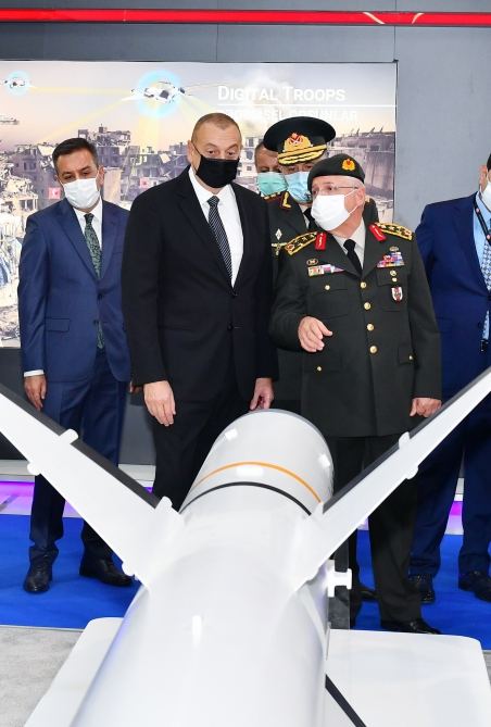Prezident İlham Əliyev 4-cü “ADEX” və 13-cü “Securex Caspian” sərgiləri ilə tanış olub (FOTO/VİDEO) (YENİLƏNİB)