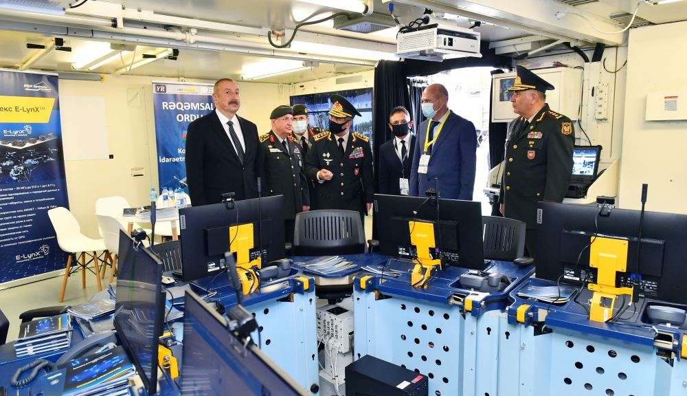 Prezident İlham Əliyev 4-cü “ADEX” və 13-cü “Securex Caspian” sərgiləri ilə tanış olub (FOTO/VİDEO) (YENİLƏNİB)