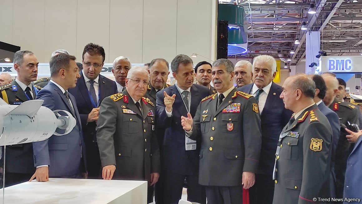 Zakir Həsənov və Yaşar Güler ADEX sərgisində olublar (FOTO)