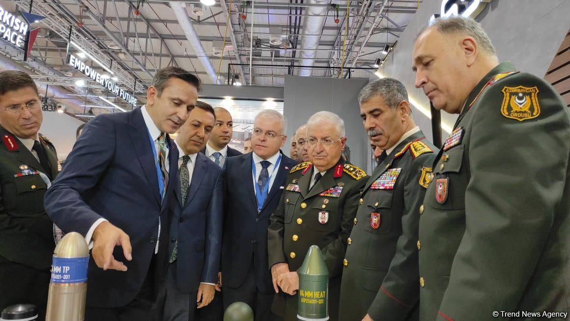 Zakir Həsənov və Yaşar Güler ADEX sərgisində olublar (FOTO)