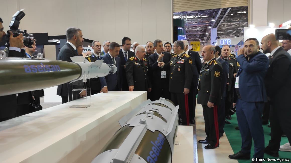 Zakir Həsənov və Yaşar Güler ADEX sərgisində olublar (FOTO)