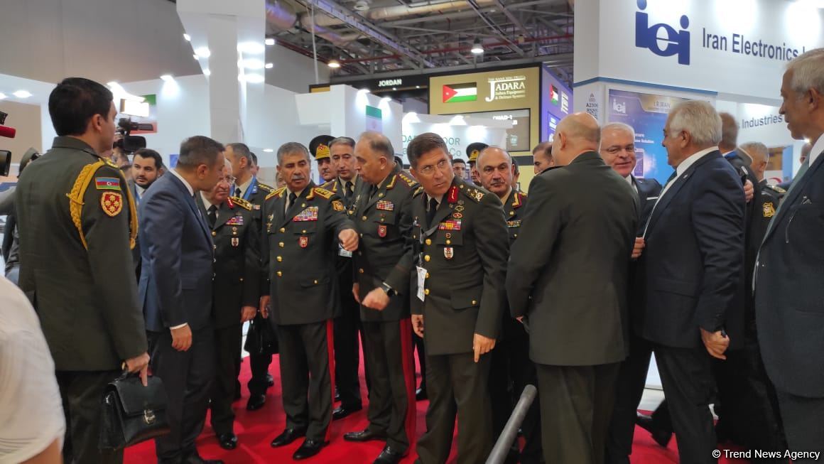 Zakir Həsənov və Yaşar Güler ADEX sərgisində olublar (FOTO)