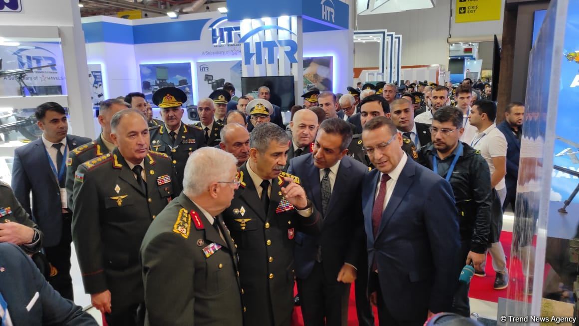 Zakir Həsənov və Yaşar Güler ADEX sərgisində olublar (FOTO)