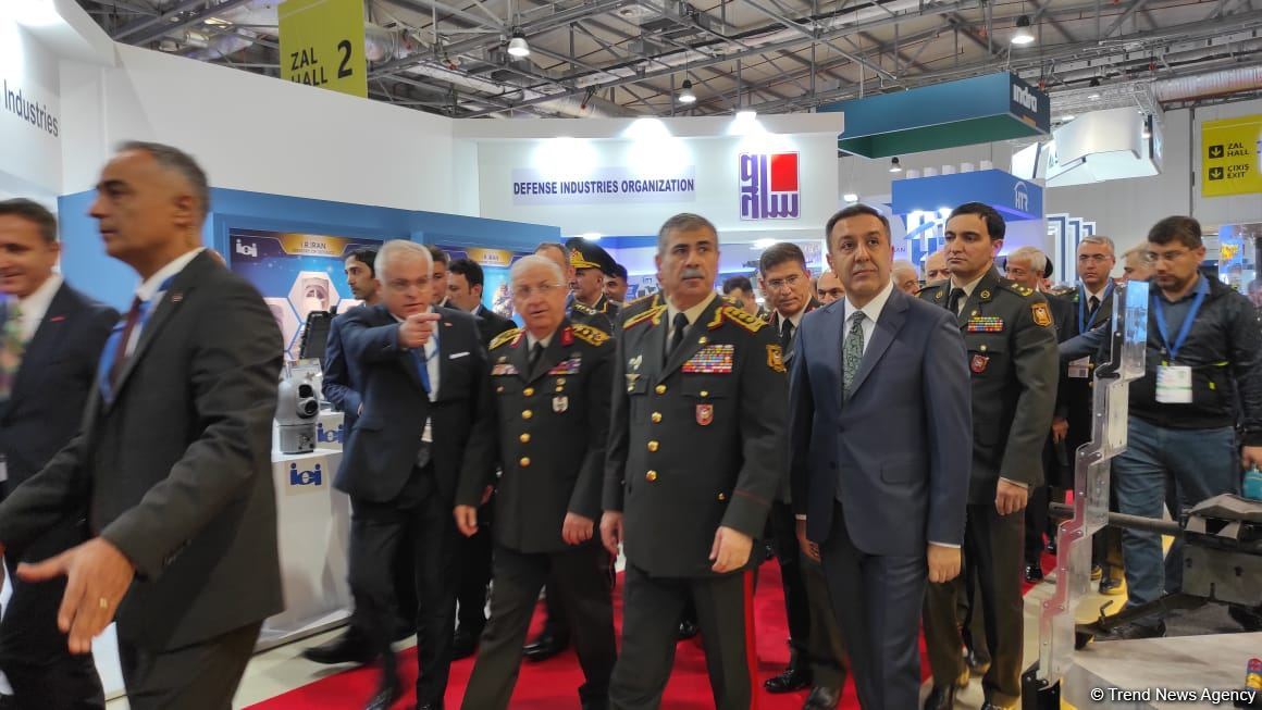 Zakir Həsənov və Yaşar Güler ADEX sərgisində olublar (FOTO)