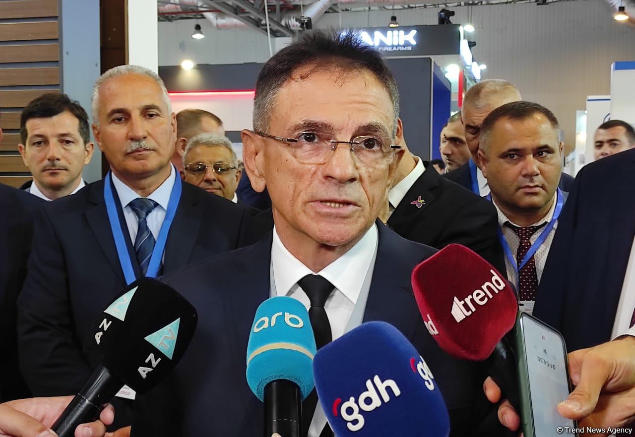 Azərbaycanın istehsal etdiyi minatəmizləmə texnikası azad edilmiş ərazilərdə sınaqdan keçirilib