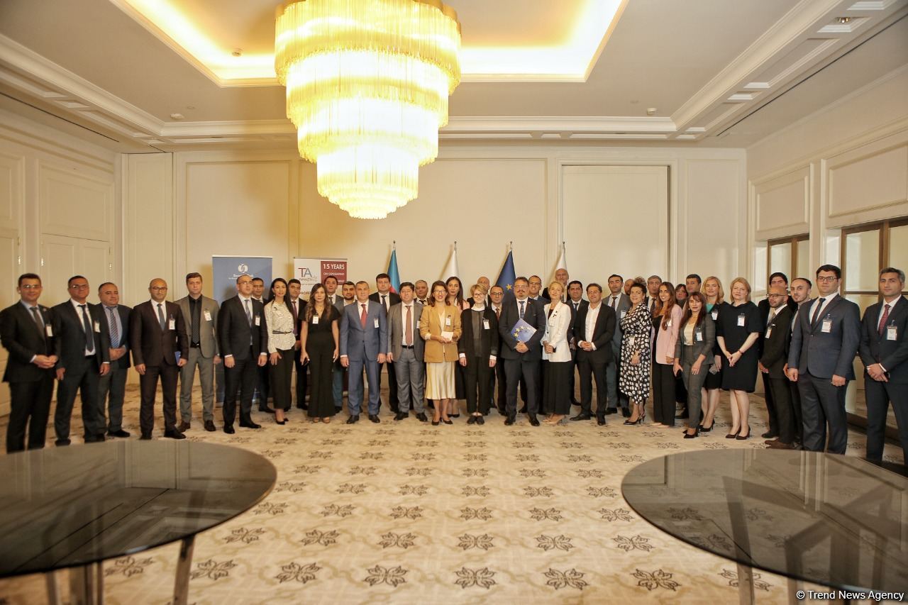 AYİB, Aİ və Türkiyə Azərbaycanın maliyyə təşkilatlarına dəstək göstərir (FOTO)