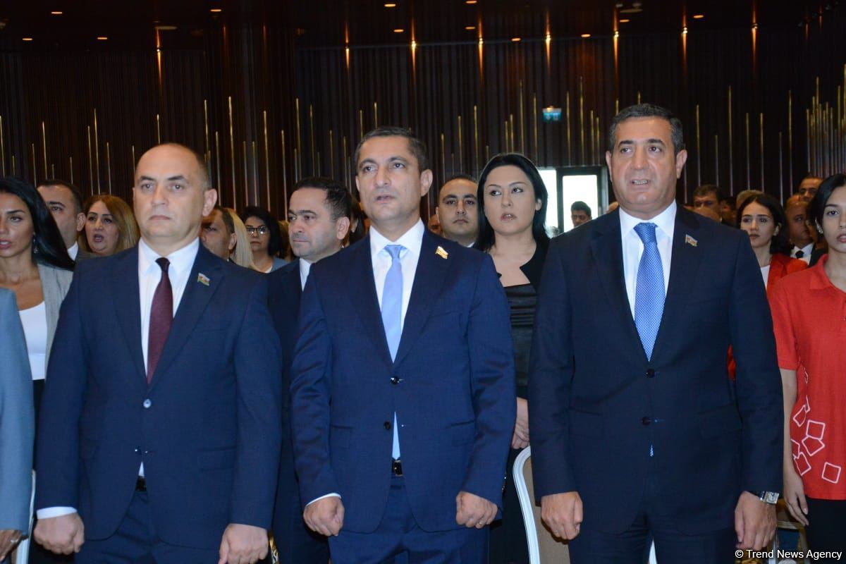 Bakı şəhəri təhsil işçilərinin sentyabr konfransı keçirilir (FOTO)