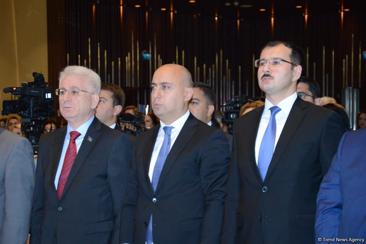 Bakı şəhəri təhsil işçilərinin sentyabr konfransı keçirilir (FOTO)