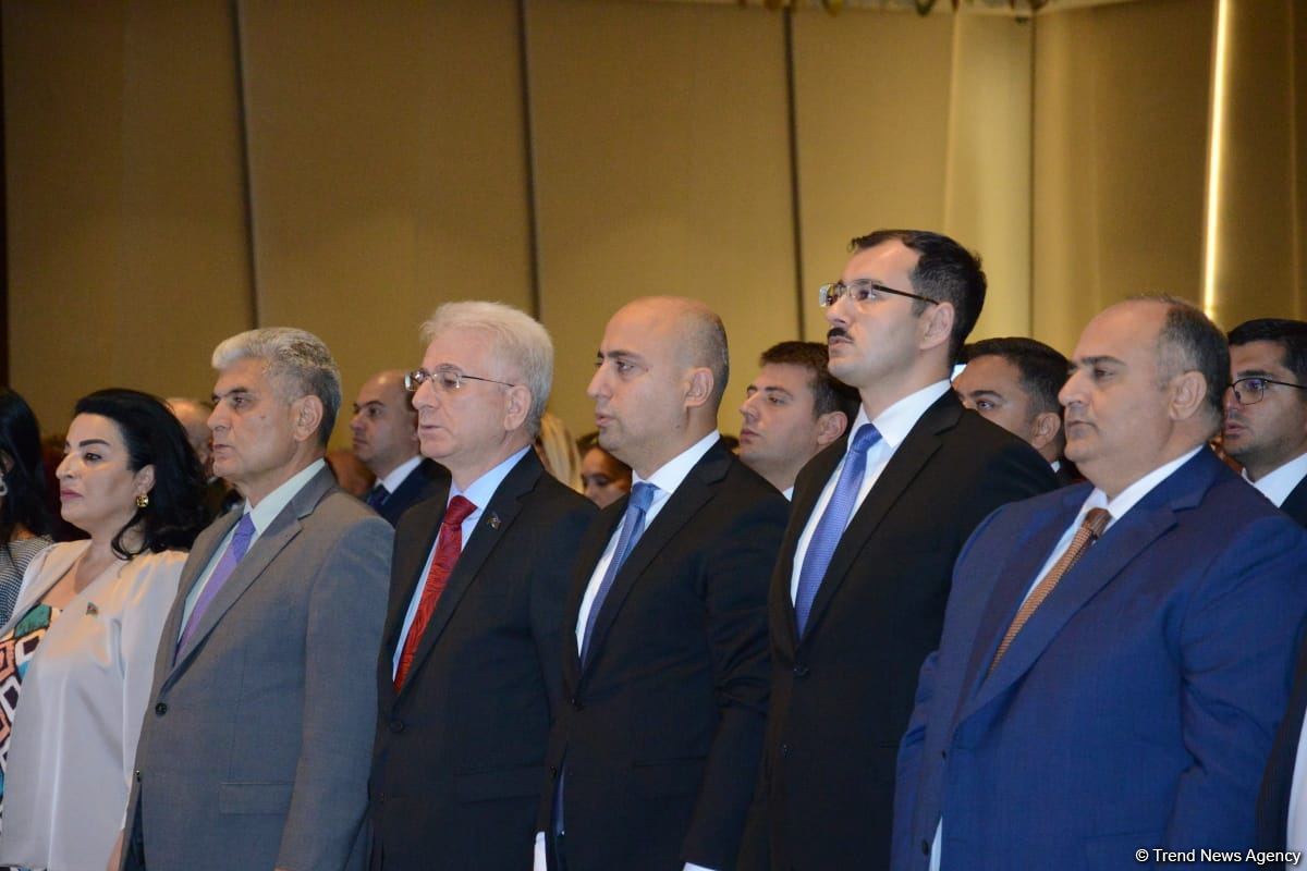 Bakı şəhəri təhsil işçilərinin sentyabr konfransı keçirilir (FOTO)