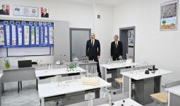 Prezident İlham Əliyev Suraxanı rayonunda yeni inşa edilmiş 87 saylı məktəb kompleksində yaradılan şəraitlə tanış olub (FOTO/VİDEO)