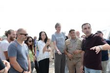 Əcnəbi səyahətçilər Cəbrayılda minatəmizləmə prosesini izləyib (FOTO/VİDEO)