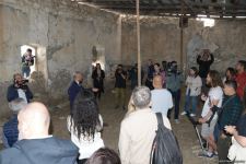 Tanınmış səyyahlar Füzulinin Merdinli kəndindəki məscidi ziyarət ediblər (FOTO)