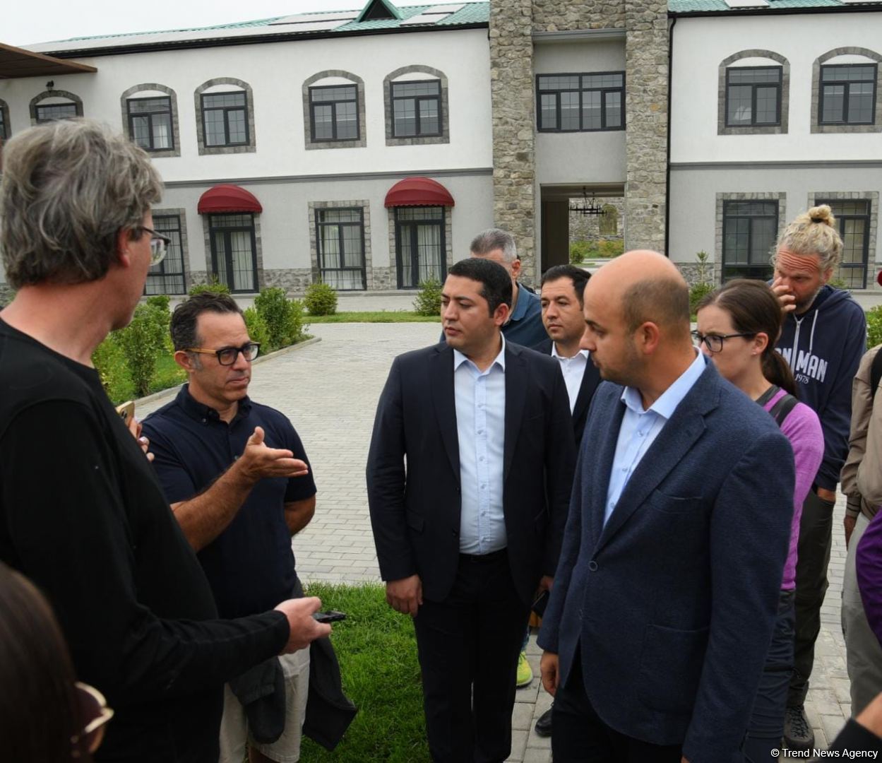 Xarici səyahətçilər Zəngilanın Ağalı kəndində olublar (FOTO)