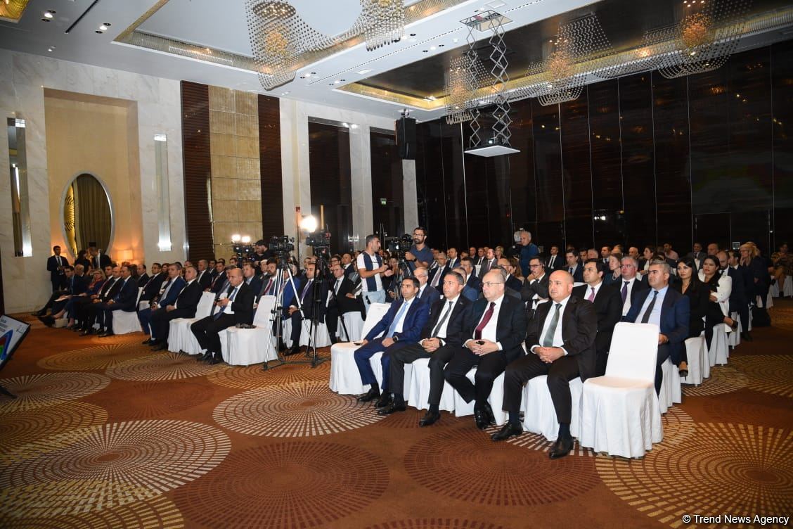 Dünya Bankı Azərbaycan iqtisadiyyatına 4,5 milyard dollardan çox investisiya qoyub - Anna Byerde (FOTO)