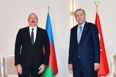 Səmərqənddə Prezident İlham Əliyevin Rəcəb Tayyib Ərdoğanla görüşü olub (FOTO/VİDEO) (YENİLƏNİB)