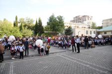 158 mindən çox uşaq məktəbə başladı - Birincilərdən FOTOREPORTAJ