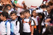 158 mindən çox uşaq məktəbə başladı - Birincilərdən FOTOREPORTAJ