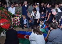 XTQ-in şəhid zabiti dəfn edilib (FOTO)