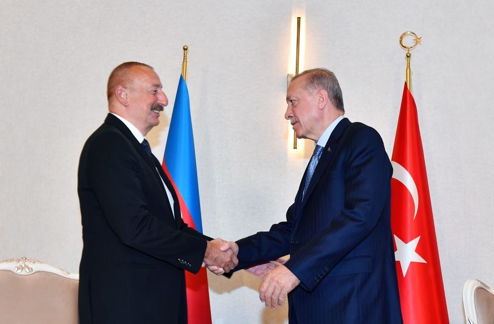 Səmərqənddə Prezident İlham Əliyevin Rəcəb Tayyib Ərdoğanla görüşü olub (FOTO/VİDEO) (YENİLƏNİB)
