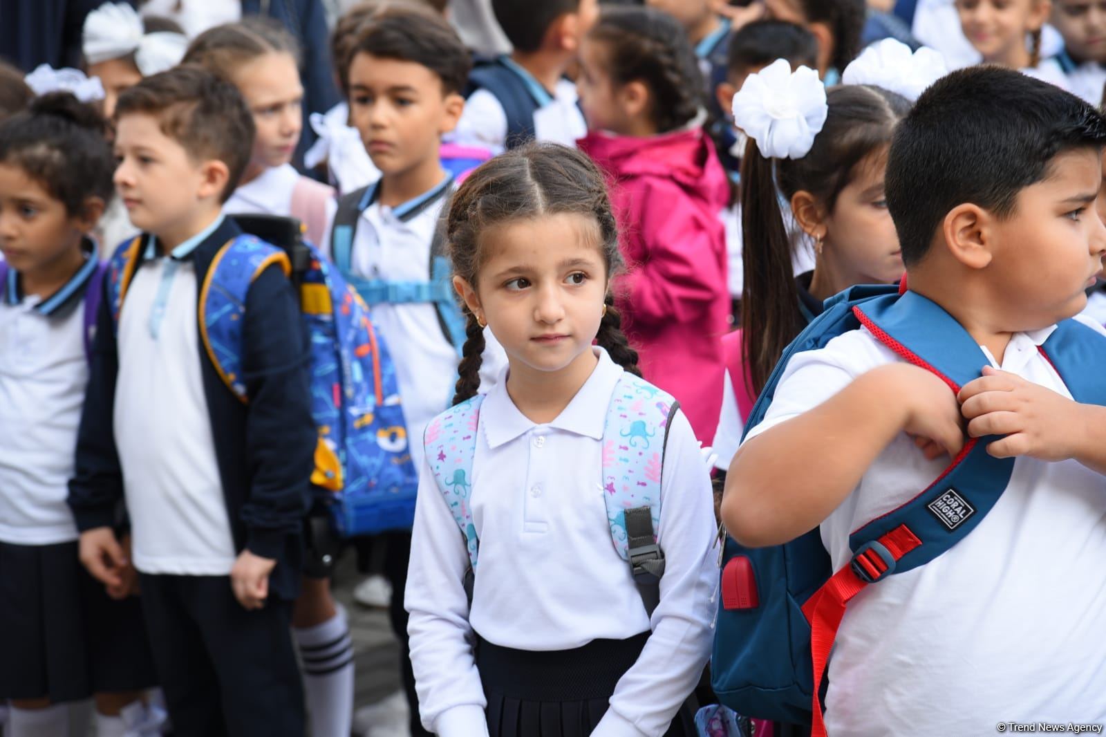 158 mindən çox uşaq məktəbə başladı - Birincilərdən FOTOREPORTAJ
