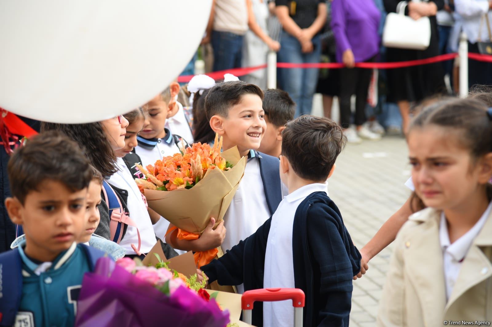 158 mindən çox uşaq məktəbə başladı - Birincilərdən FOTOREPORTAJ