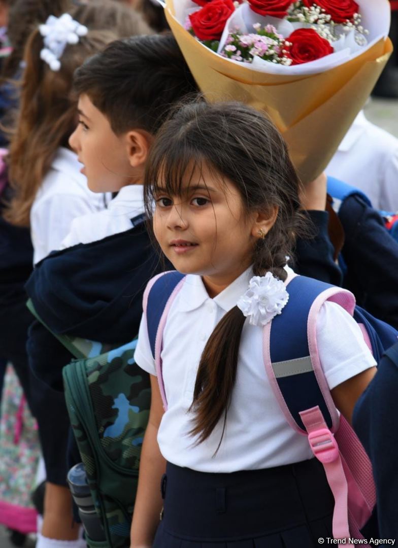 158 mindən çox uşaq məktəbə başladı - Birincilərdən FOTOREPORTAJ