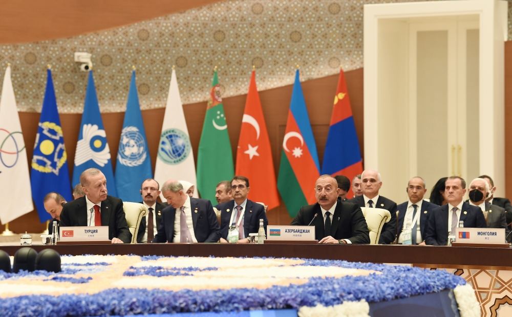 Prezident İlham Əliyev: 2024-cü ilin sonuna qədər ölkədə beynəlxalq hava limanlarının ümumi sayı bugünkü 7-dən 9-a çatdırılacaq