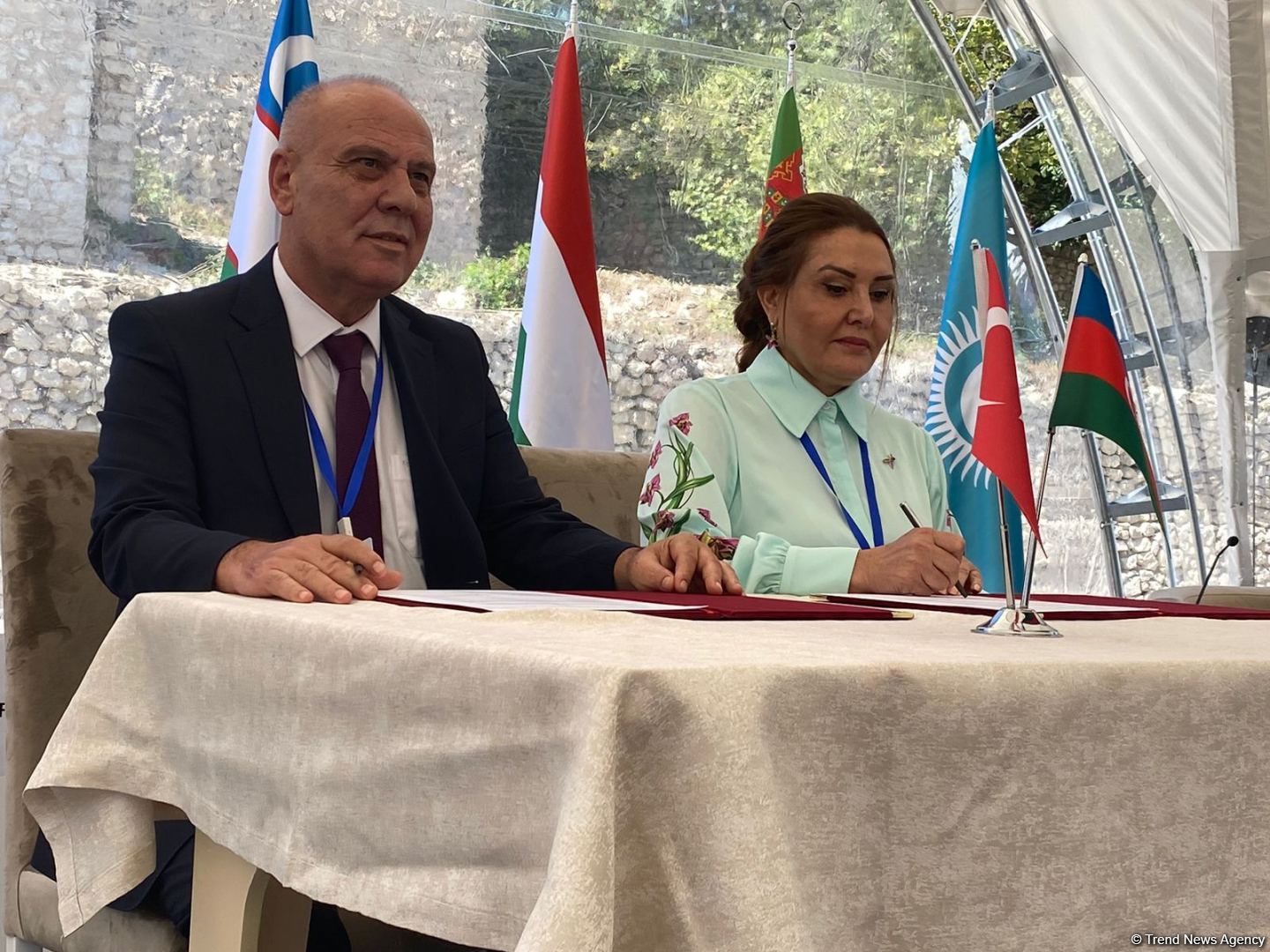 Şuşa Türk Biznesi Forumu çərçivəsində bir sıra sənədlər imzalanıb (FOTO)