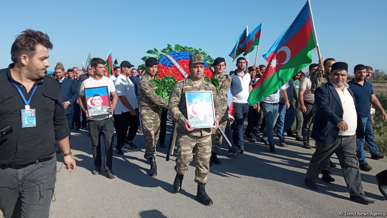 Laçından olan şəhid Qorxmaz İsgəndərovla vida mərasimi keçirilib (FOTO)