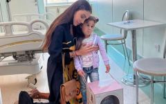 Heydər Əliyev Fondunun vitse-prezidenti Leyla Əliyeva onkoloji xəstəlikdən əziyyət çəkən uşaqların müalicəsi ilə maraqlanıb (FOTO)