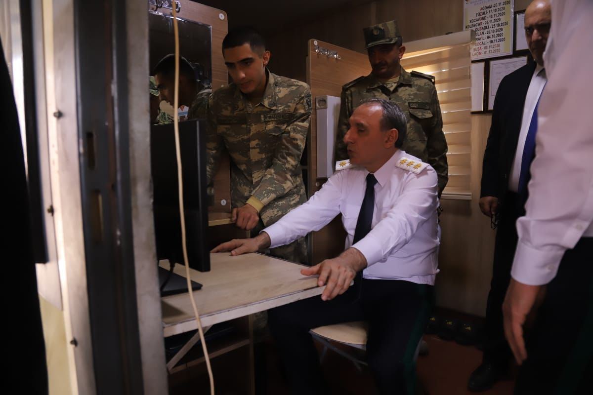 Baş prokuror işğaldan azad olunmuş ərazilərdə xidmət aparan hərbi hissələrdə olub (FOTO)