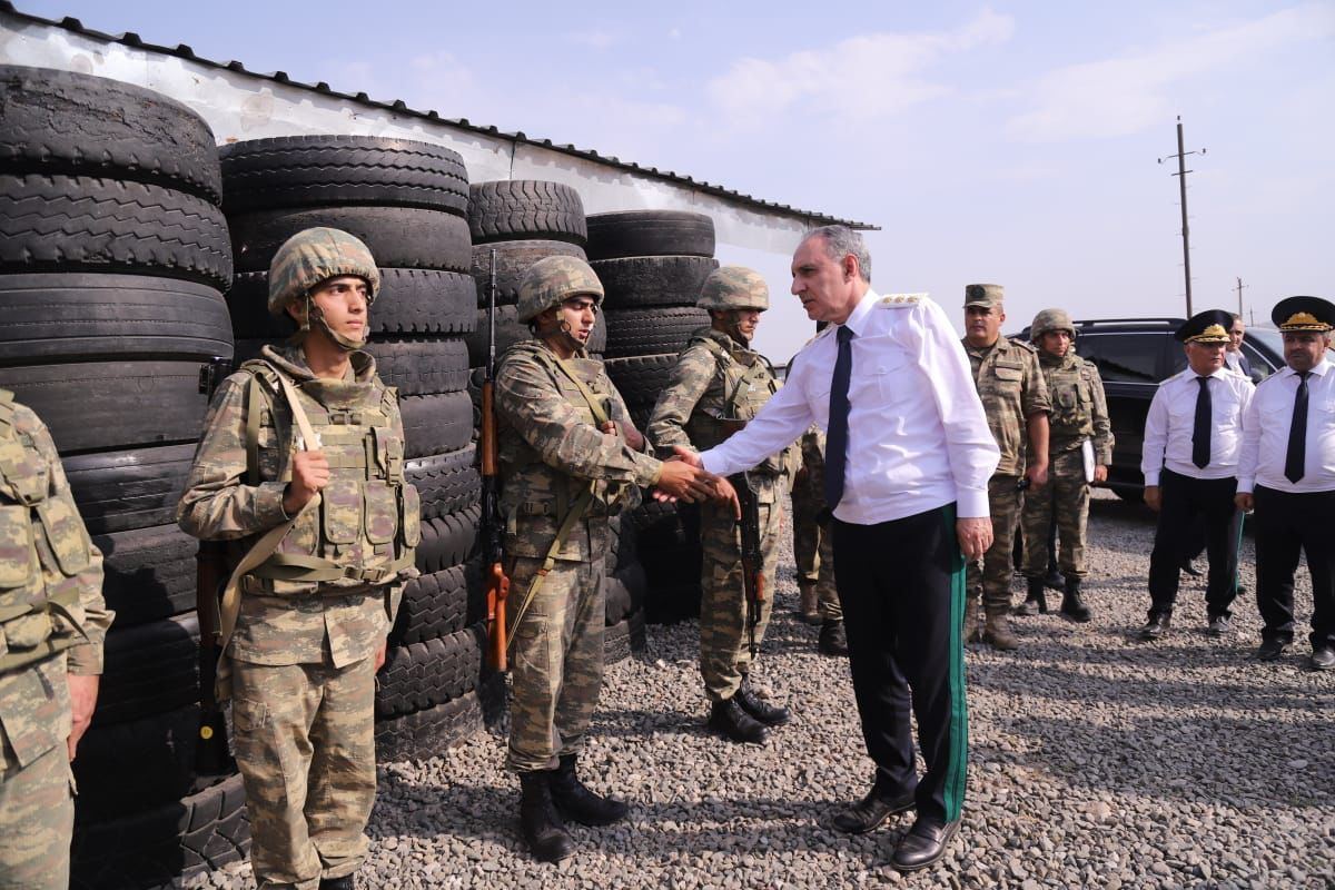 Baş prokuror işğaldan azad olunmuş ərazilərdə xidmət aparan hərbi hissələrdə olub (FOTO)
