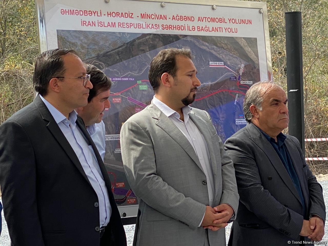 Şərqi Zəngəzur iqtisadi rayonunda İranla sərhəddə Ağbənd avtomobil yolu körpüsünün təməlqoyma mərasimi keçirilib (FOTO)