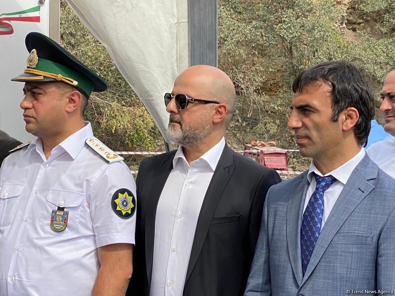 Şərqi Zəngəzur iqtisadi rayonunda İranla sərhəddə Ağbənd avtomobil yolu körpüsünün təməlqoyma mərasimi keçirilib (FOTO)