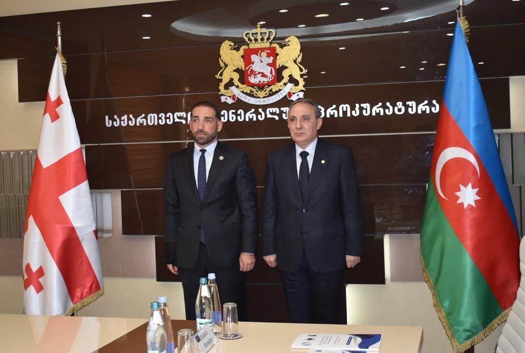 Baş prokuror Gürcüstana səfər edib (FOTO)