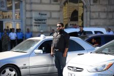 Vətən Müharibəsi şəhidlərinin xatirəsi bütün ölkə ərazisində bir dəqiqəlik sükutla yad edilib (FOTO/VİDEO)
