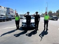 Vətən Müharibəsi şəhidlərinin xatirəsi bütün ölkə ərazisində bir dəqiqəlik sükutla yad edilib (FOTO/VİDEO)