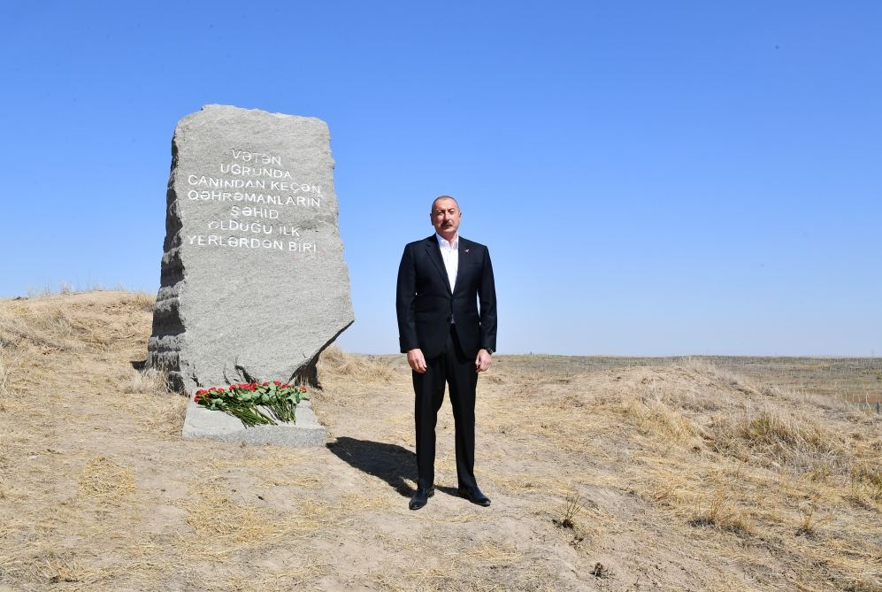 Prezident İlham Əliyevin zərgər dəqiqliyi ilə düşünülmüş Qarabağ siyasəti: Şəhidlərimizə böyük ehtiram və bölgənin bərpasına xüsusi diqqət
