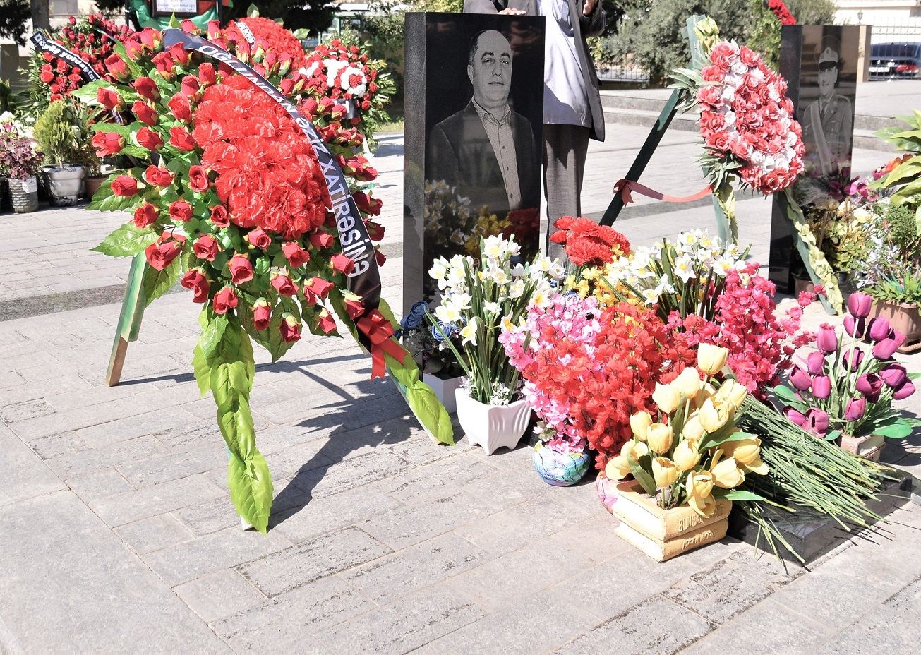 Qaradağ rayonunda Vətən müharibəsinin şəhidləri anılıb (FOTO)