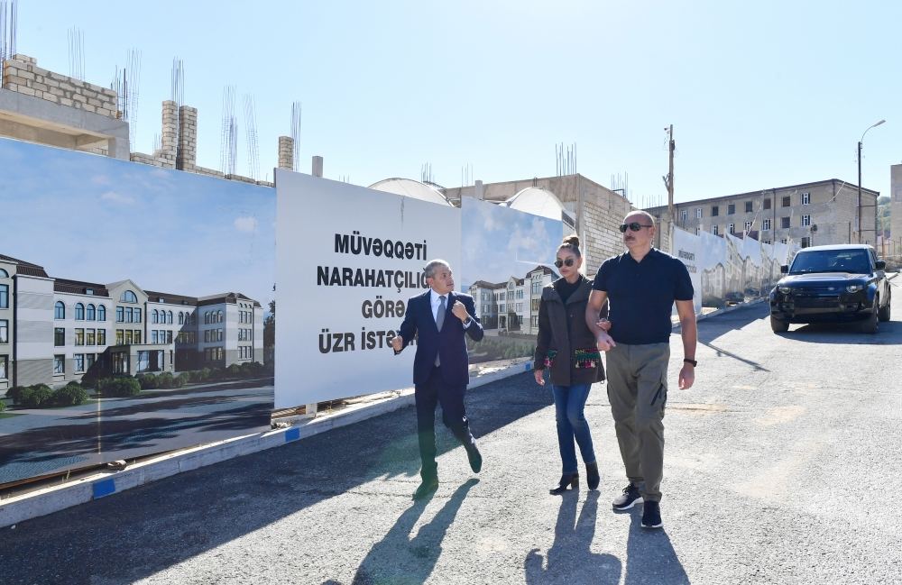 Prezident İlham Əliyev və Birinci xanım Mehriban Əliyeva Şuşa şəhəri 1 saylı tam orta məktəbin binasında tikinti işlərinin gedişi ilə tanış olublar (YENİLƏNİB) (FOTO/VIDEO)