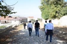 Azərbaycan beyin mərkəzləri I Forumunun iştirakçıları Şuşa şəhərinin tarixi mərkəzində gəzintiyə çıxıb (FOTO)