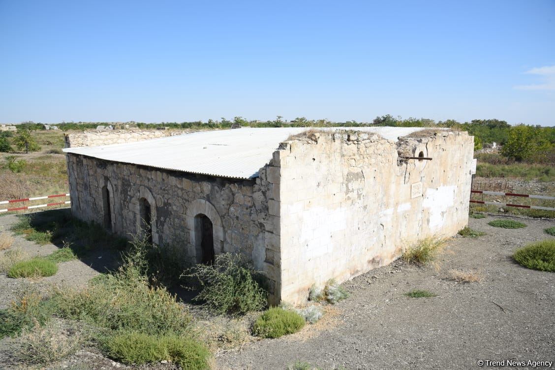 Azərbaycan beyin mərkəzləri I Forumunun iştirakçılarının azad edilmiş ərazilərə səfəri başlayıb (FOTO)