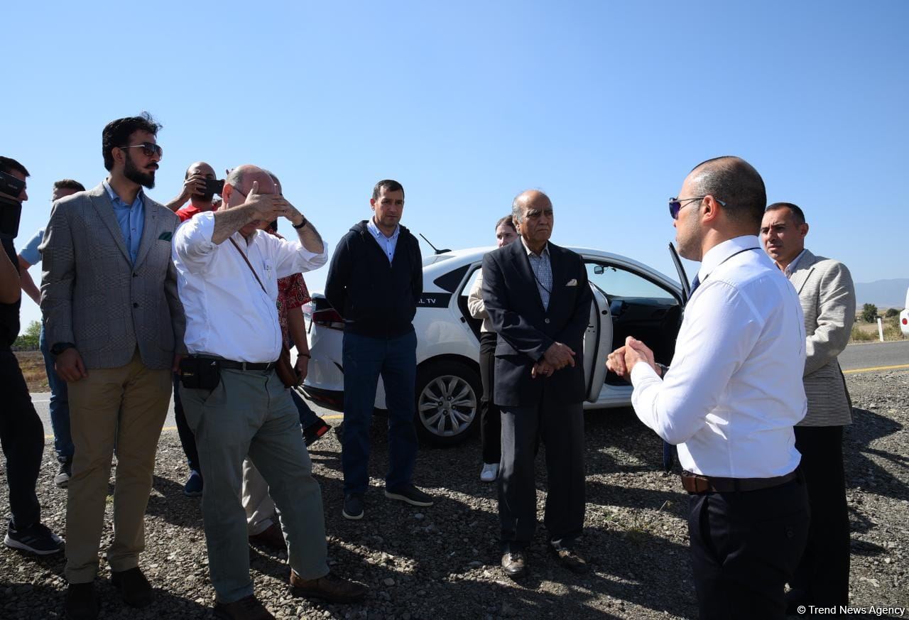 Azərbaycan beyin mərkəzləri I Forumunun iştirakçılarının azad edilmiş ərazilərə səfəri başlayıb (FOTO)