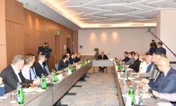 Prezident İlham Əliyev Sofiyada Bolqarıstanın biznes dairələrinin nümayəndələri ilə görüşüb (FOTO/VİDEO) (YENİLƏNİB)
