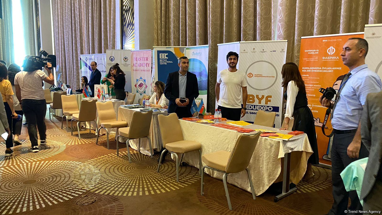 Bakıda "BYF EduExpo 2022" təhsil sərgisi işə başlayıb (FOTO)