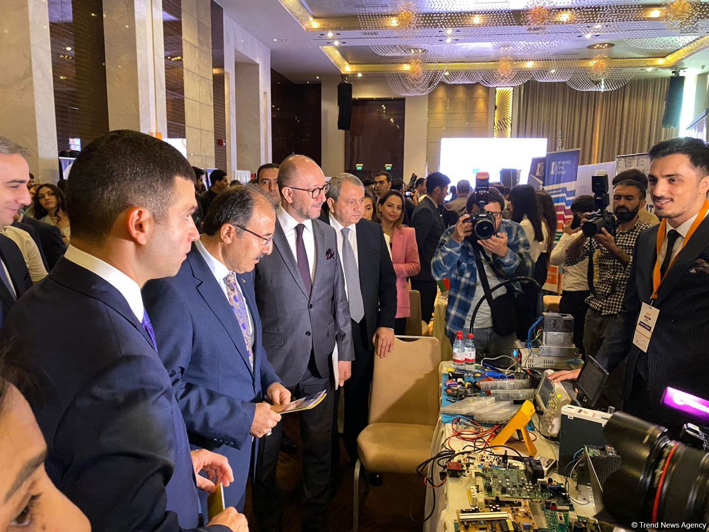 Bakıda "BYF EduExpo 2022" təhsil sərgisi işə başlayıb (FOTO)