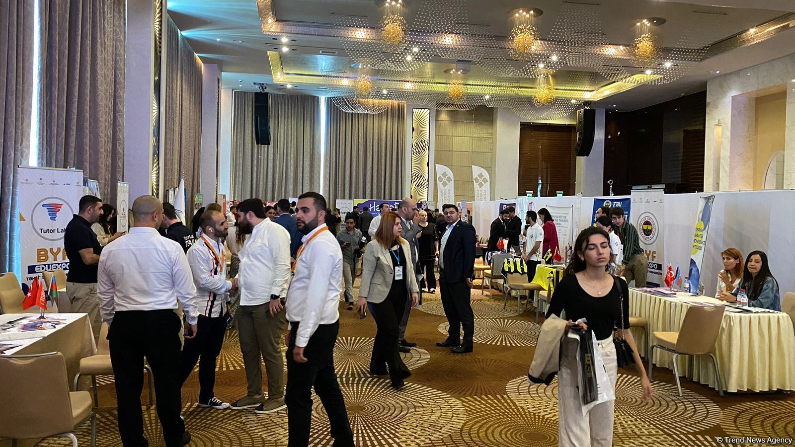 Bakıda "BYF EduExpo 2022" təhsil sərgisi işə başlayıb (FOTO)