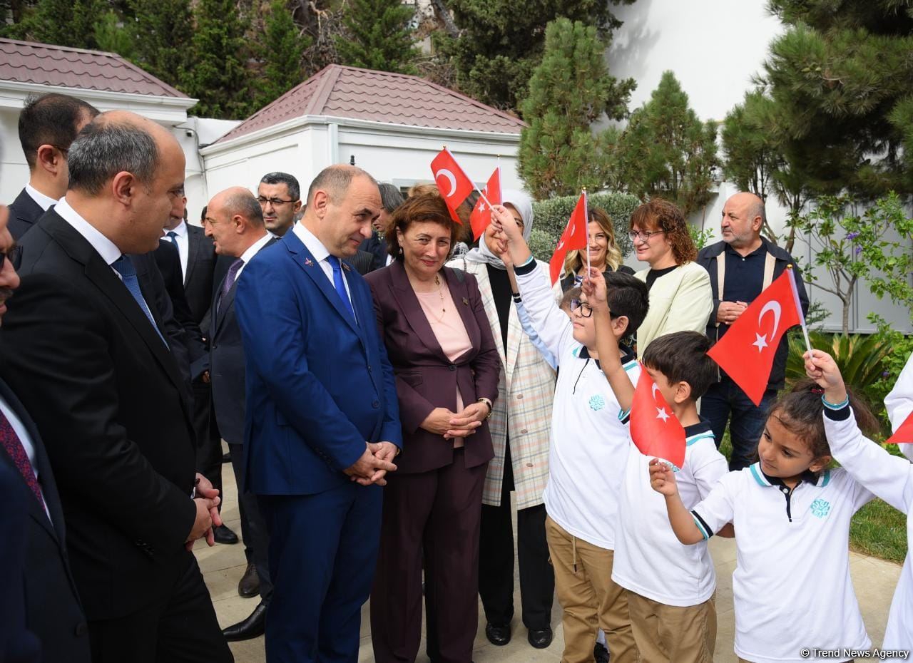 Azərbaycan Beynəlxalq Maarif Məktəblərinin açılış mərasimi olub (FOTO)