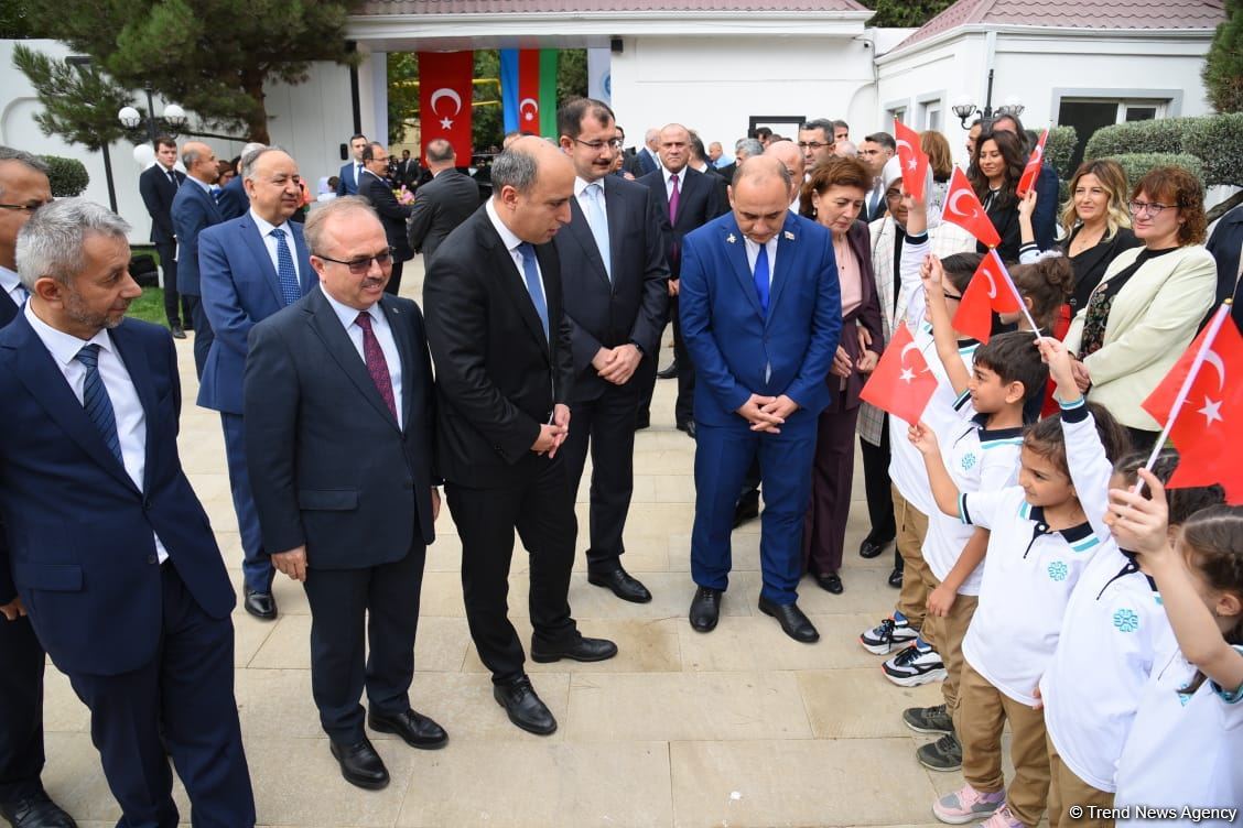 Azərbaycan Beynəlxalq Maarif Məktəblərinin açılış mərasimi olub (FOTO)